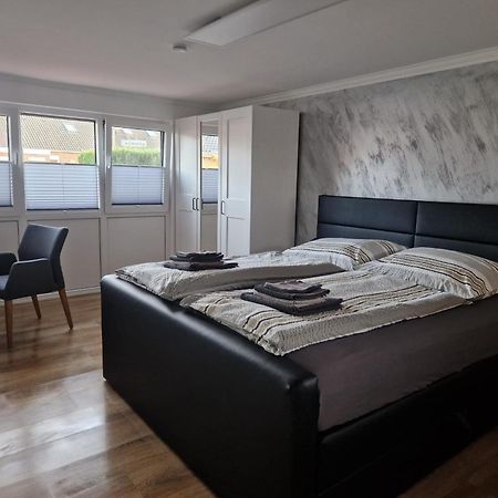 Ferienhaus Nordseeglueck Im Ferienpark Berumbur Eksteriør billede
