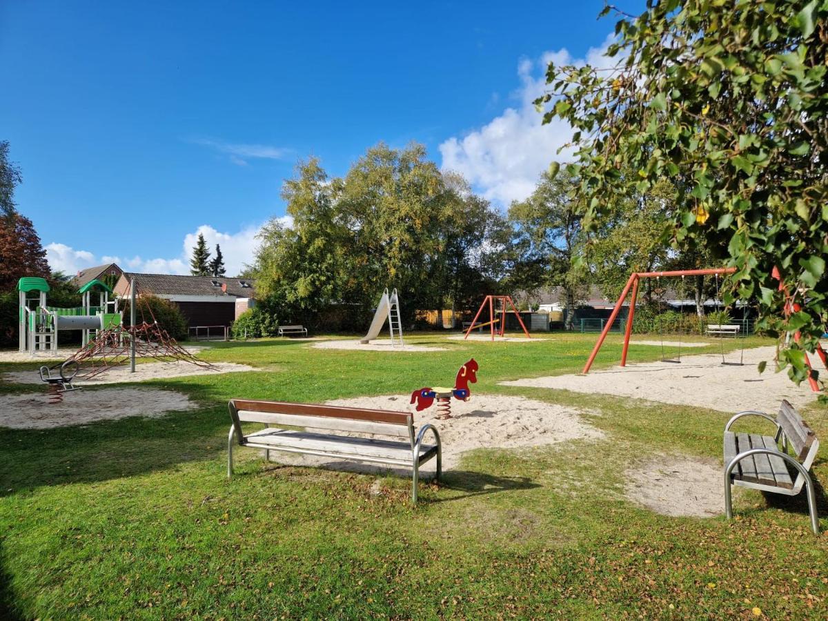 Ferienhaus Nordseeglueck Im Ferienpark Berumbur Eksteriør billede
